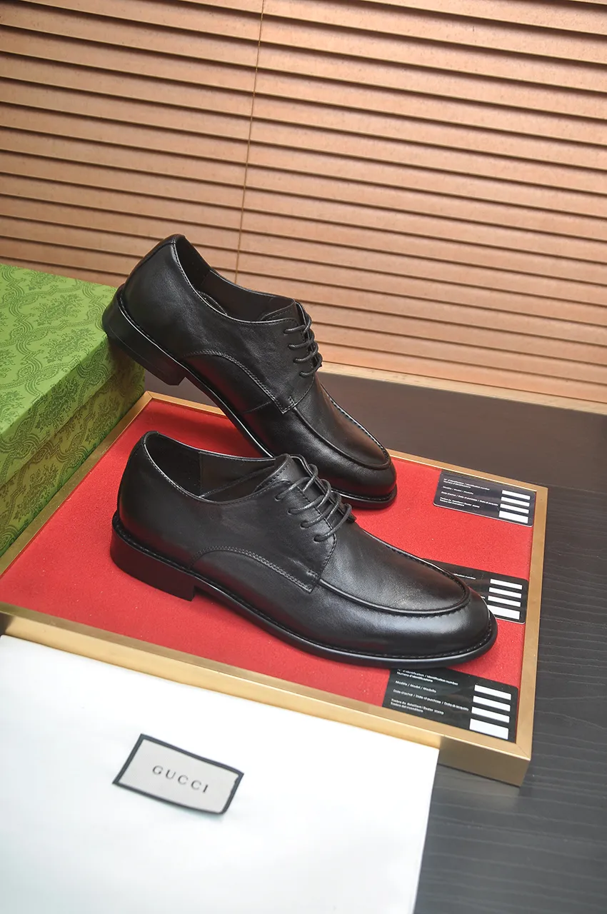 Men's shoes 💰580💶 Brand: GUCCI (Gucci) Standard code: Men's code 38/44 (45 can be customized) Grade: Same as the official website Original quality Material: Original cowhide Water-dyed cowhide lining Original rubber outsole Style category: Men's fashionable casual leather shoes Distinguished big-name luxury elements Top luxury Color: Actual picture
